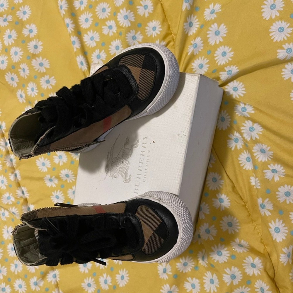 Kids Burberry sneakers